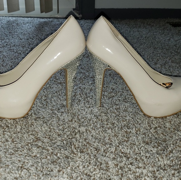 Platform heels - Picture 3 of 6